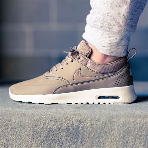 nike air max thea donkergroen|Nike Air Max Thea Premium Women's Shoes.